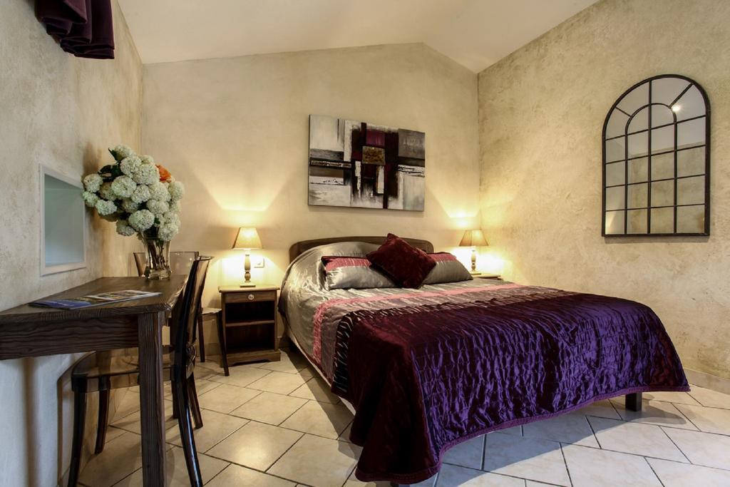 Chambres D'Hotes Les Peyrouses サルラ・ラ・カネダ エクステリア 写真