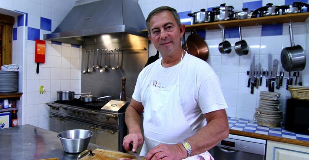 Chambres D'Hotes Les Peyrouses サルラ・ラ・カネダ エクステリア 写真