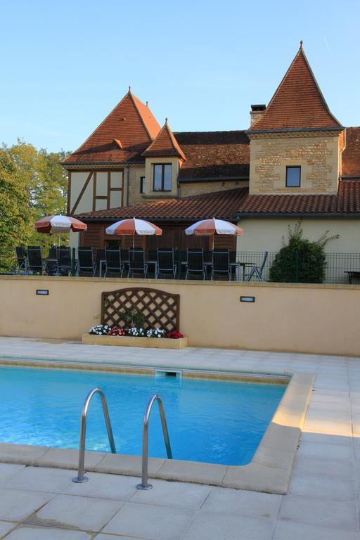 Chambres D'Hotes Les Peyrouses サルラ・ラ・カネダ エクステリア 写真