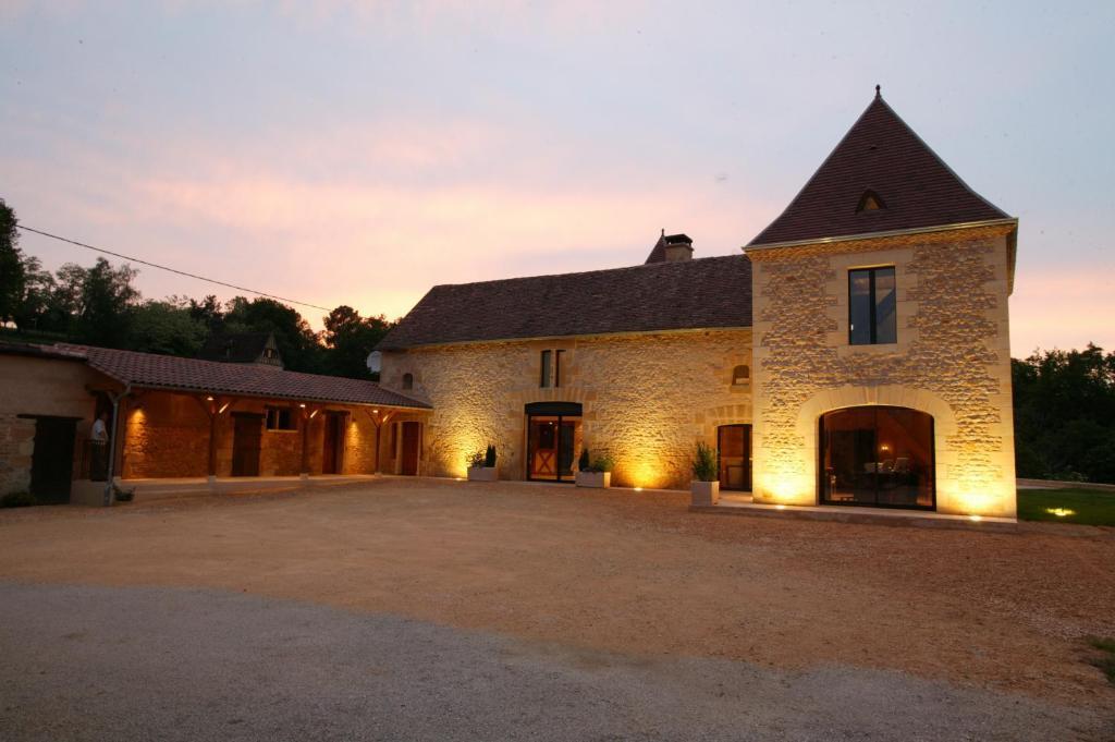 Chambres D'Hotes Les Peyrouses サルラ・ラ・カネダ エクステリア 写真