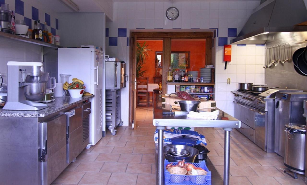 Chambres D'Hotes Les Peyrouses サルラ・ラ・カネダ エクステリア 写真